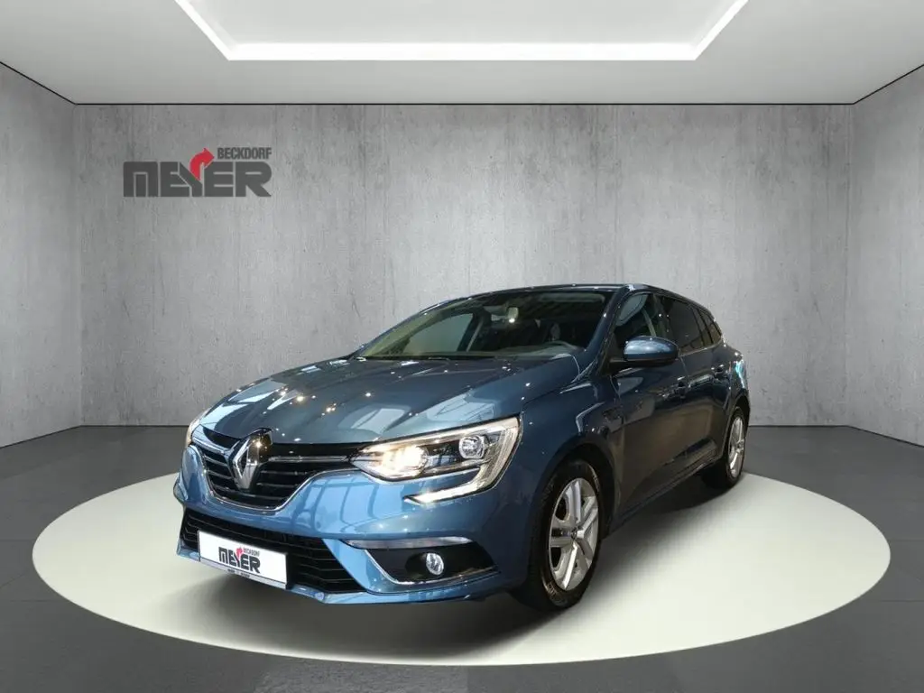 Photo 1 : Renault Megane 2018 Essence