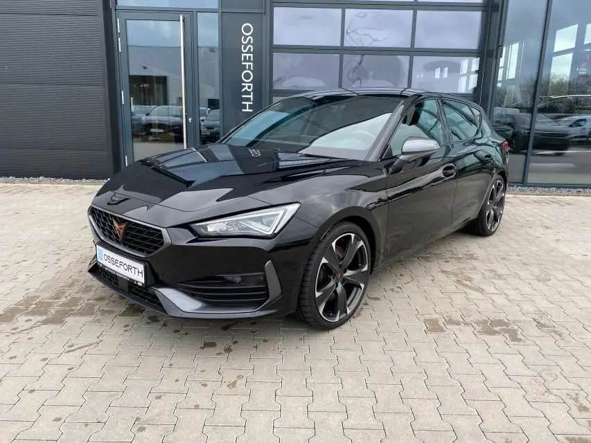 Photo 1 : Cupra Leon 2023 Petrol