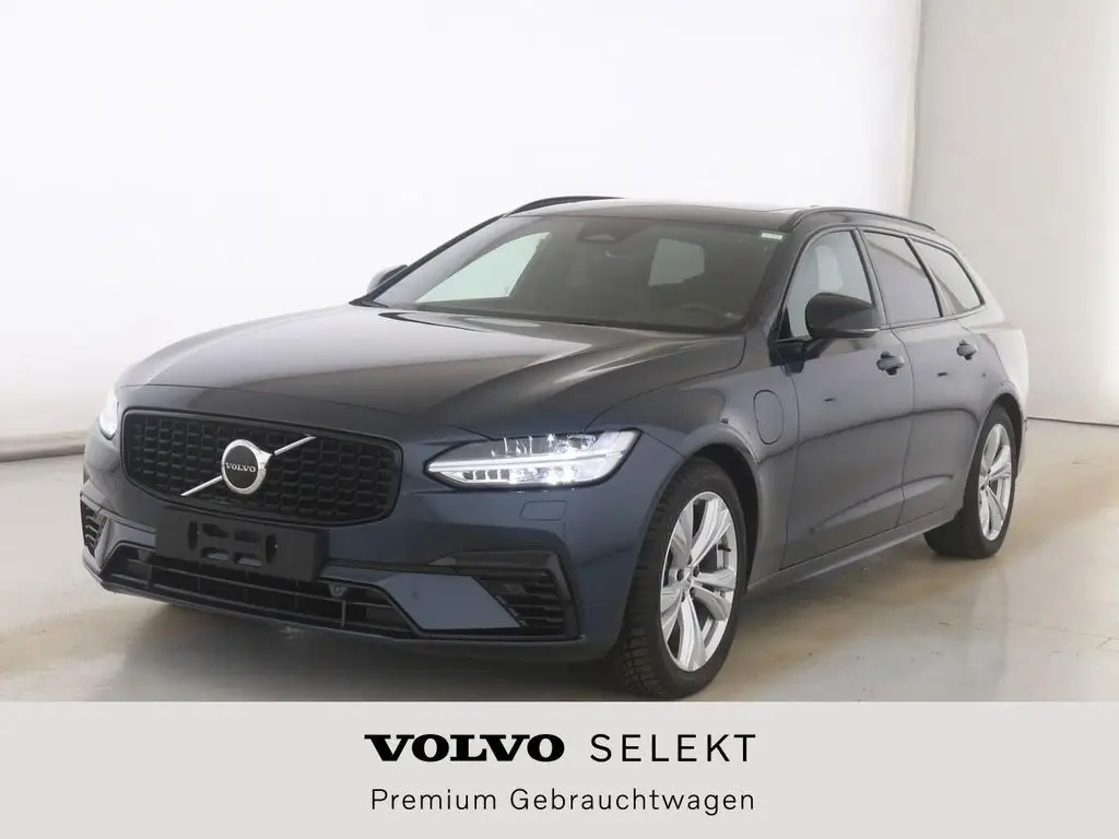 Volvo V90 Recharge R-Design T8 AWD Plug-in