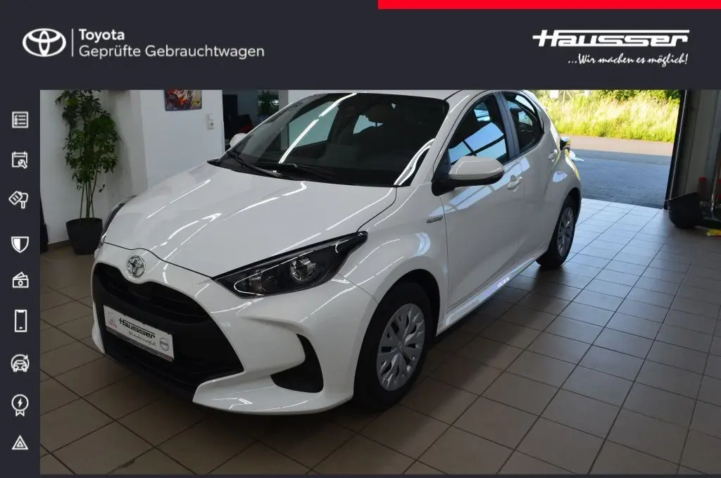 Photo 1 : Toyota Yaris 2023 Petrol