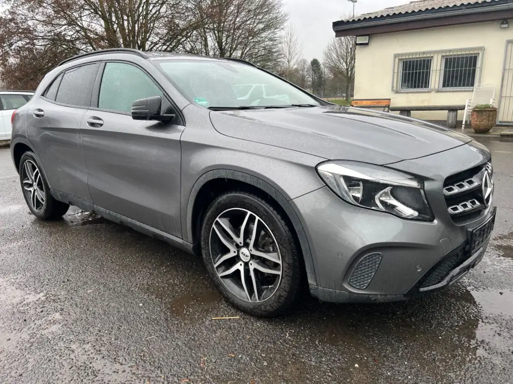 Photo 1 : Mercedes-benz Classe Gla 2017 Essence