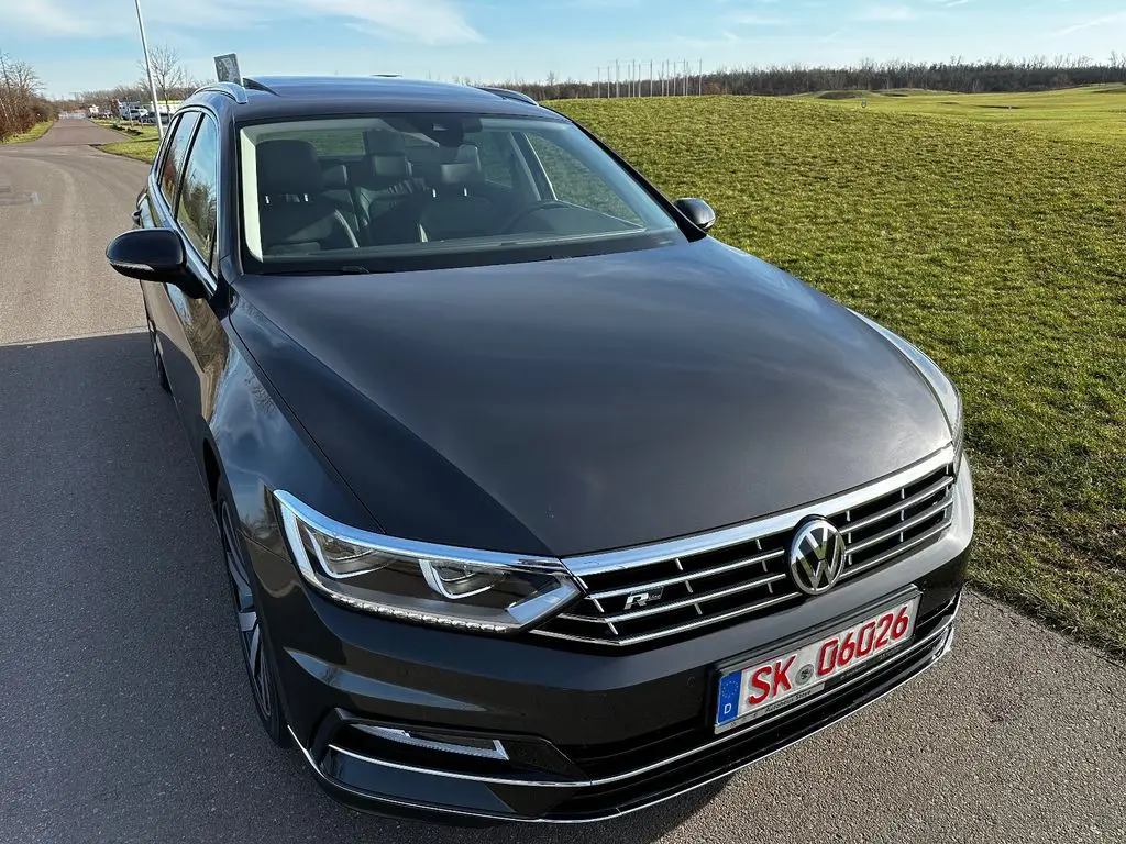 Photo 1 : Volkswagen Passat 2019 Diesel