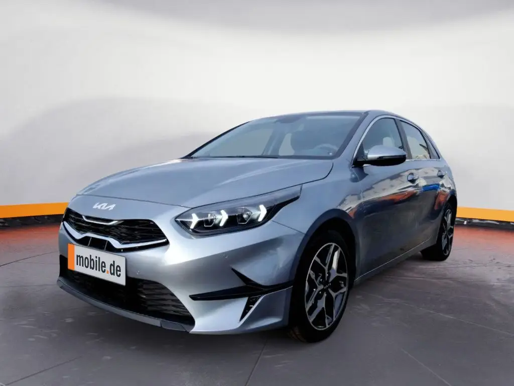 Photo 1 : Kia Ceed 2023 Petrol