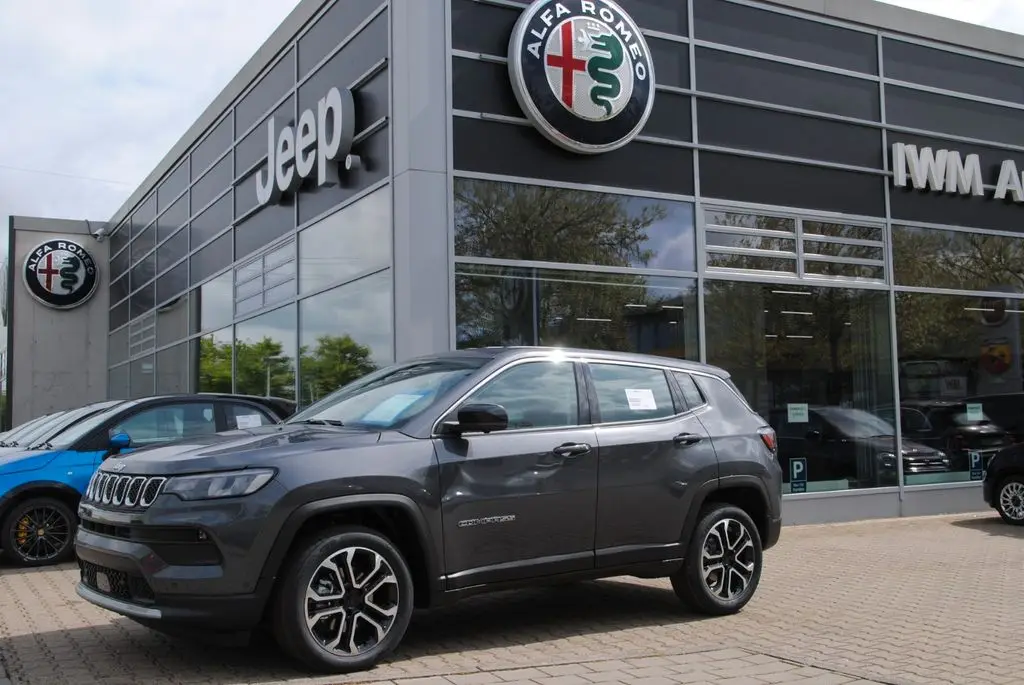 Photo 1 : Jeep Compass 2024 Essence