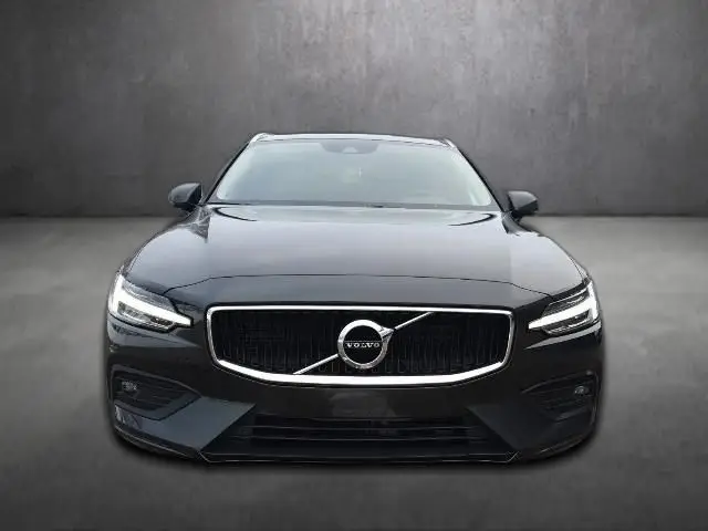 Photo 1 : Volvo V60 2020 Essence