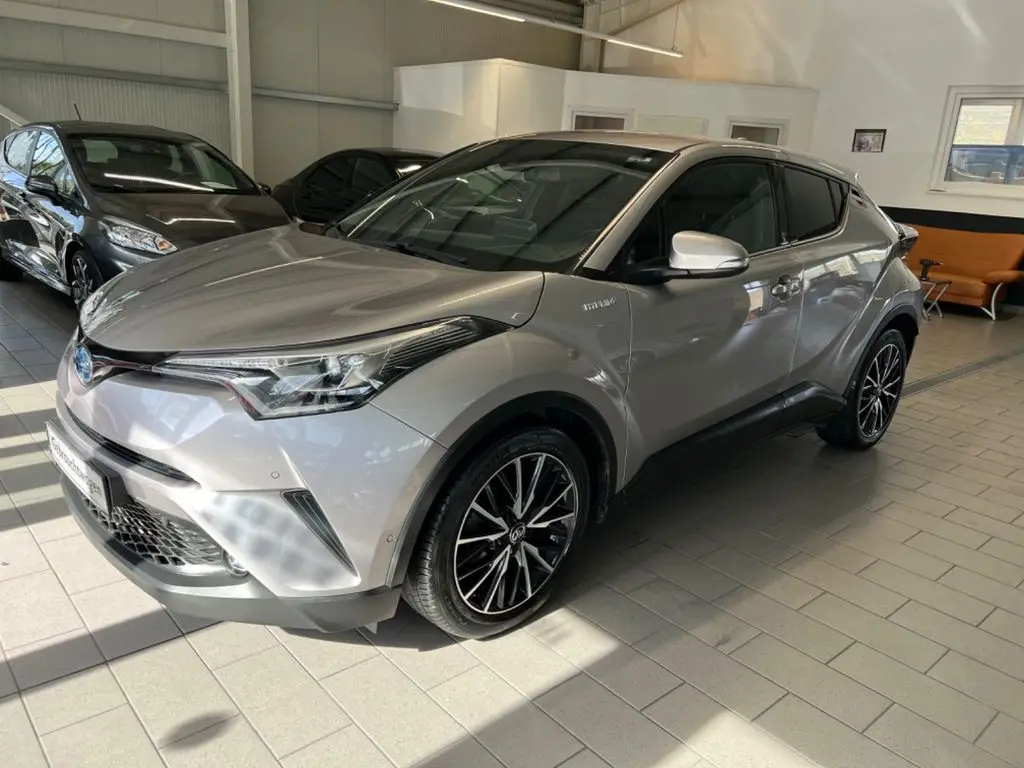 Photo 1 : Toyota C-hr 2018 Hybride