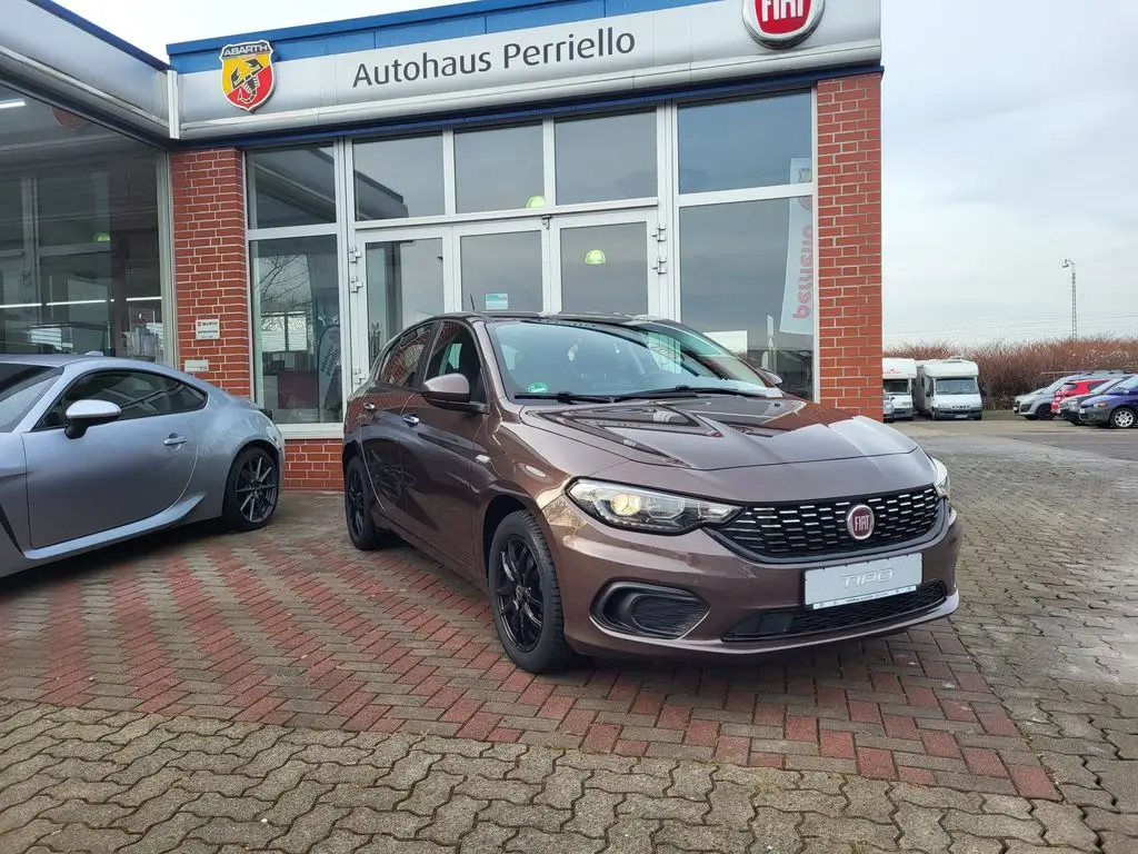 Photo 1 : Fiat Tipo 2019 Petrol