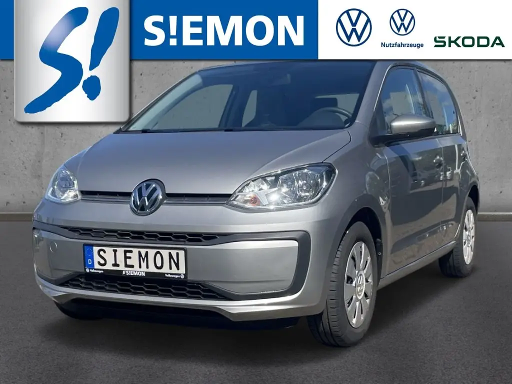 Photo 1 : Volkswagen Up! 2018 Petrol