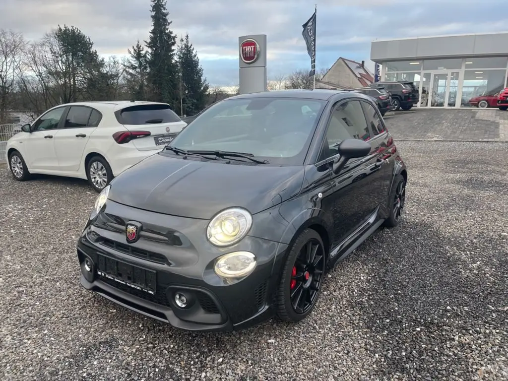 Photo 1 : Abarth 695 2023 Essence