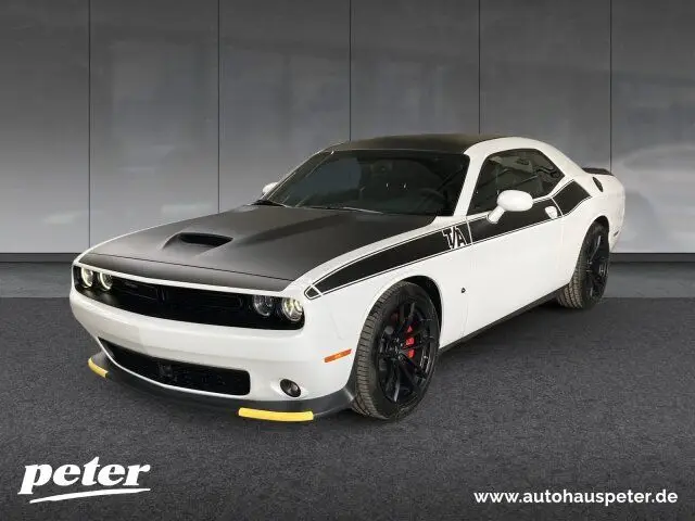 Photo 1 : Dodge Challenger 2023 Essence