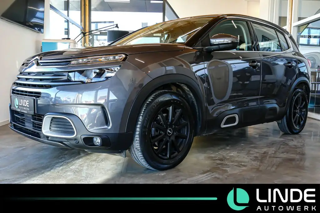 Photo 1 : Citroen C5 Aircross 2019 Essence