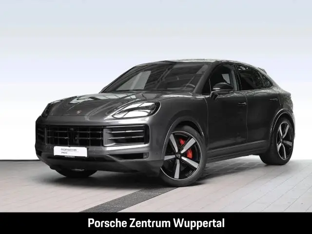 Photo 1 : Porsche Cayenne 2023 Essence