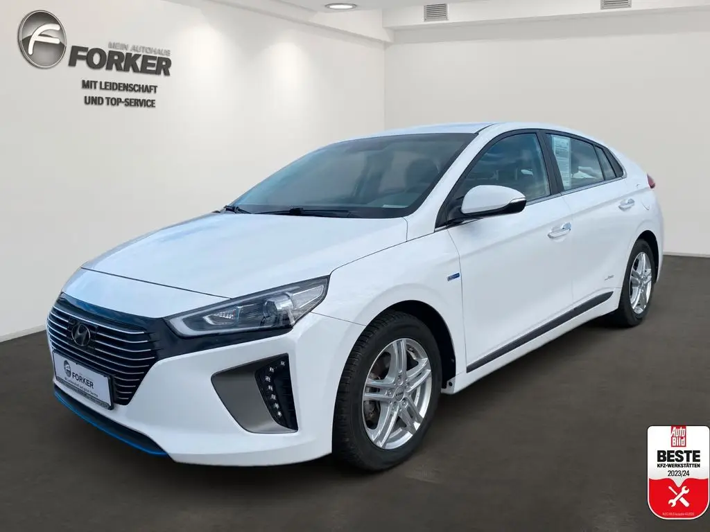 Photo 1 : Hyundai Ioniq 2017 Hybrid