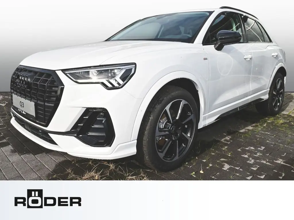 Photo 1 : Audi Q3 2024 Essence