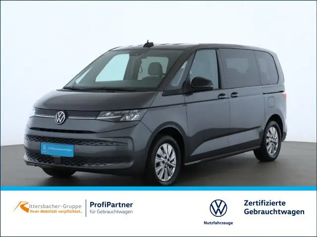 Photo 1 : Volkswagen T7 2022 Petrol