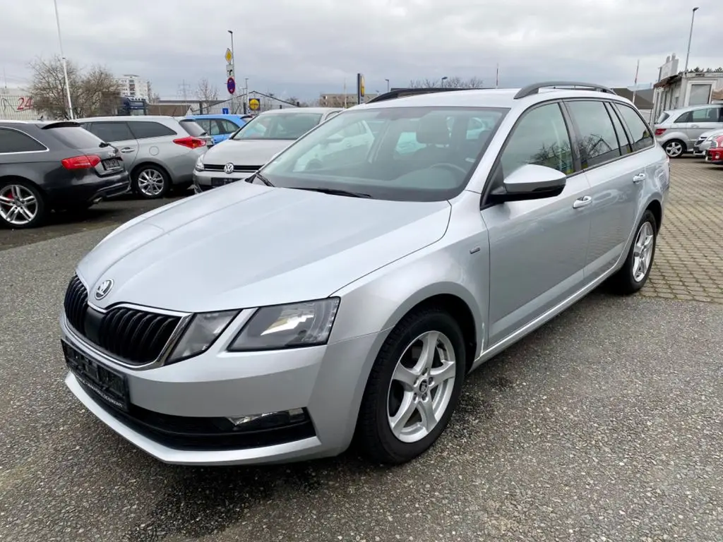 Photo 1 : Skoda Octavia 2018 Essence