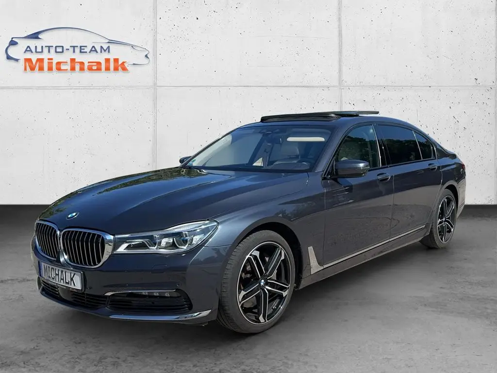 Photo 1 : Bmw Serie 7 2016 Petrol