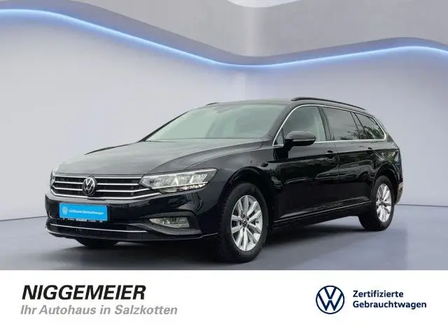 Photo 1 : Volkswagen Passat 2023 Diesel