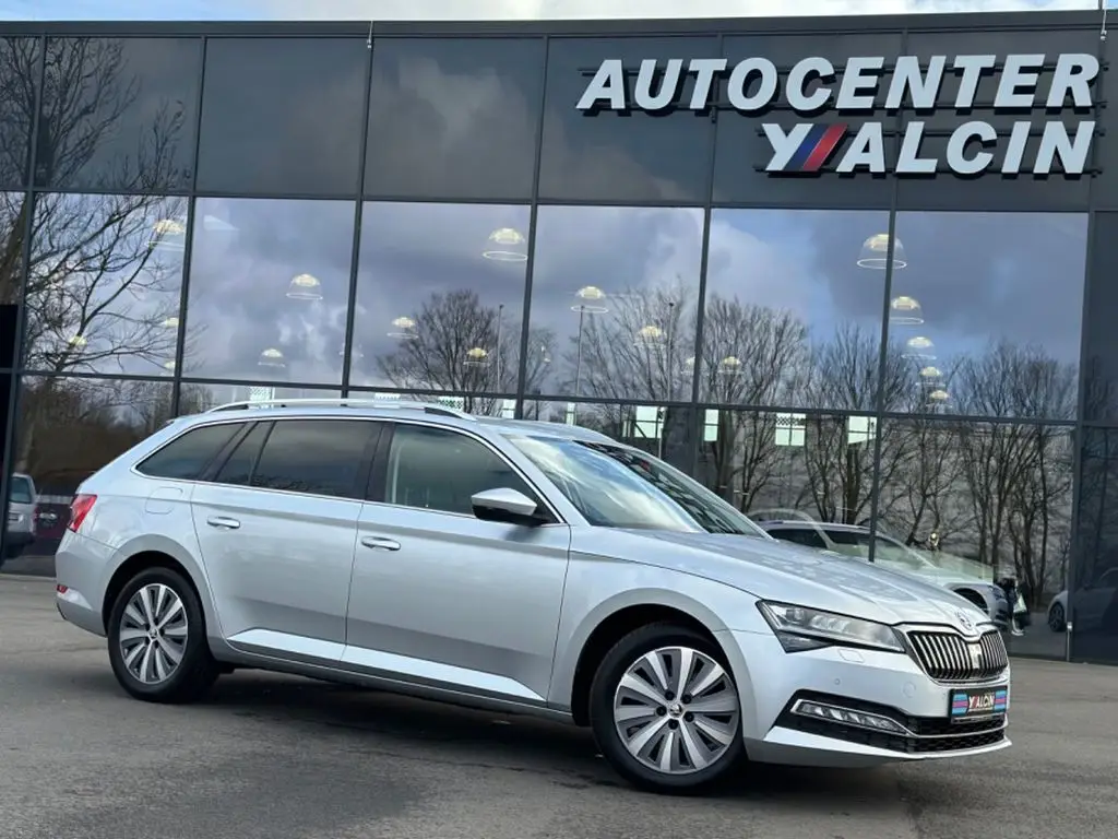 Photo 1 : Skoda Superb 2021 Diesel