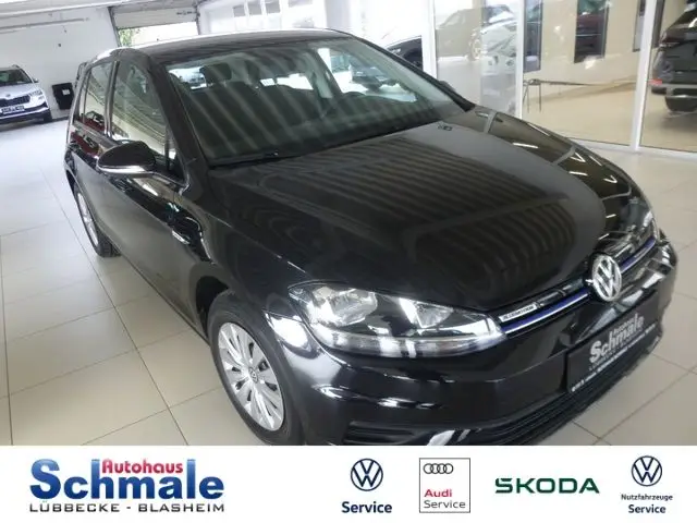 Photo 1 : Volkswagen Golf 2017 Others