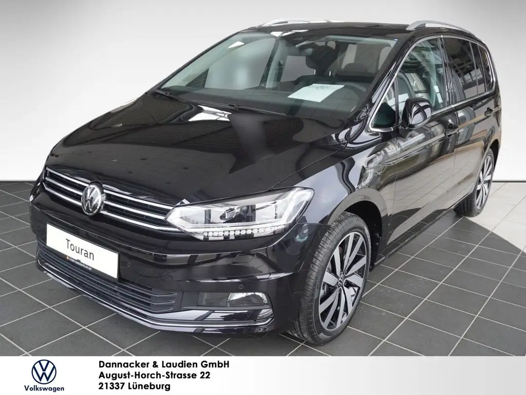 Photo 1 : Volkswagen Touran 2024 Petrol