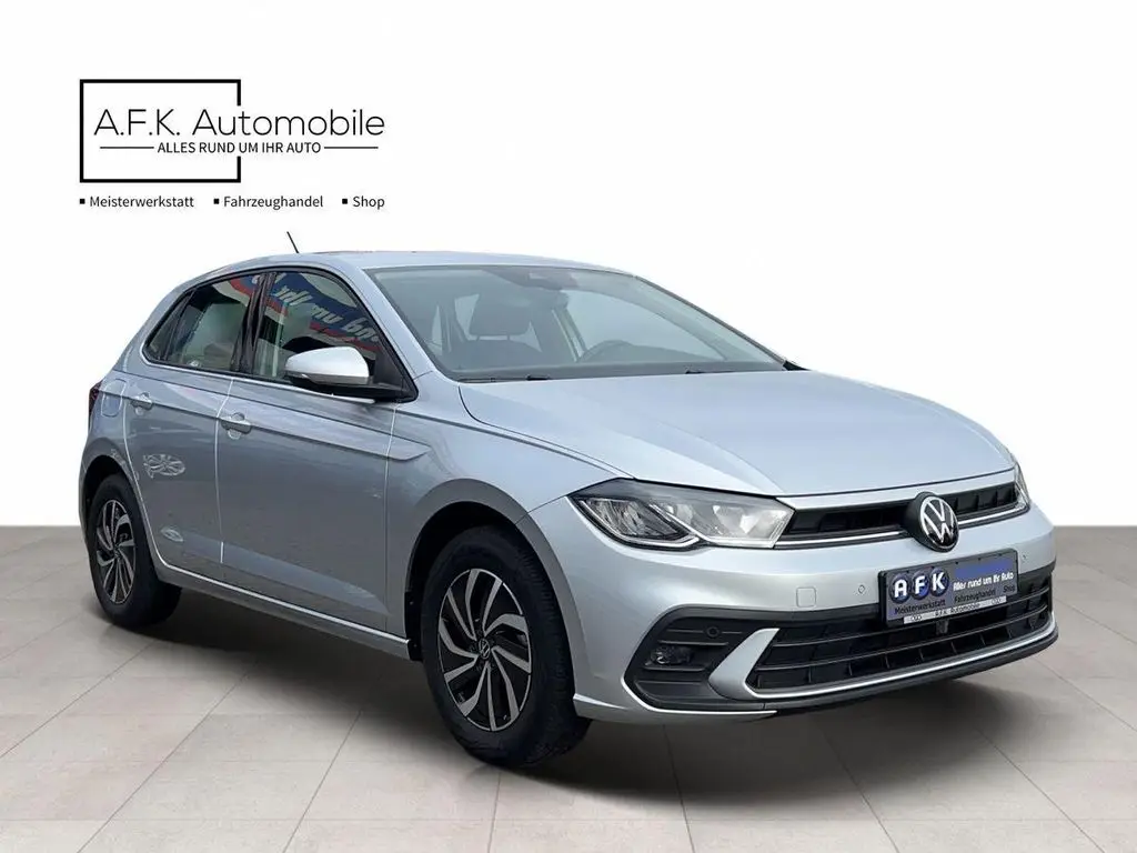 Photo 1 : Volkswagen Polo 2023 Essence