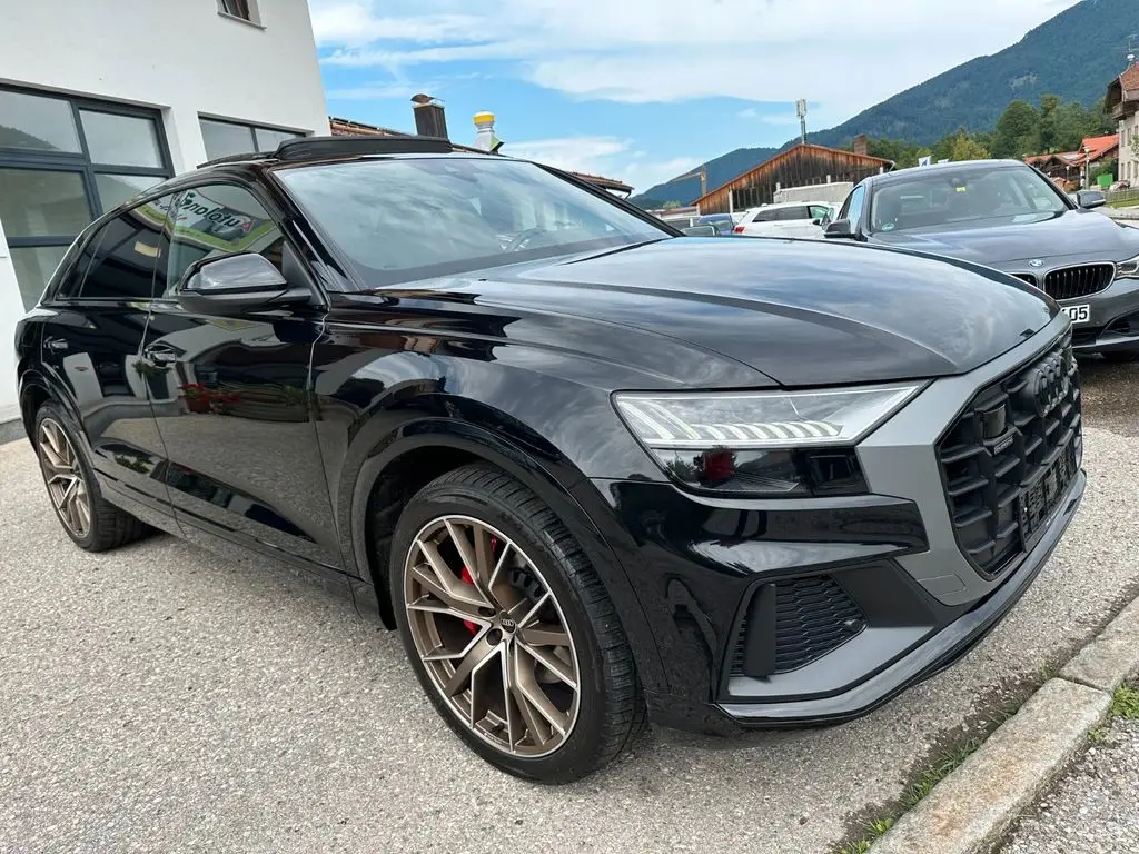 Photo 1 : Audi Q8 2021 Diesel