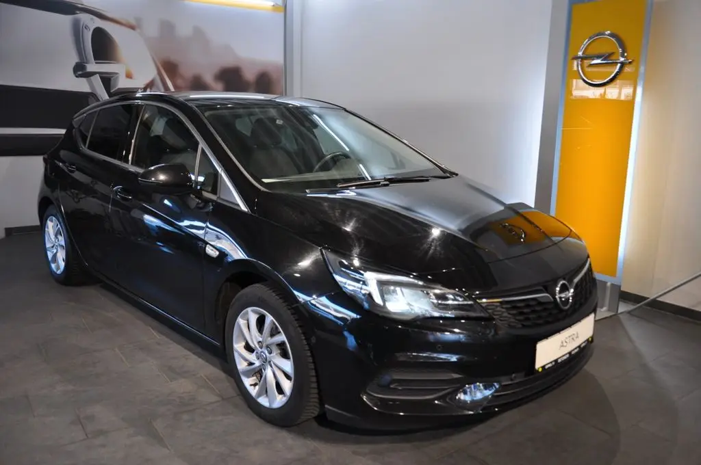 Photo 1 : Opel Astra 2021 Petrol