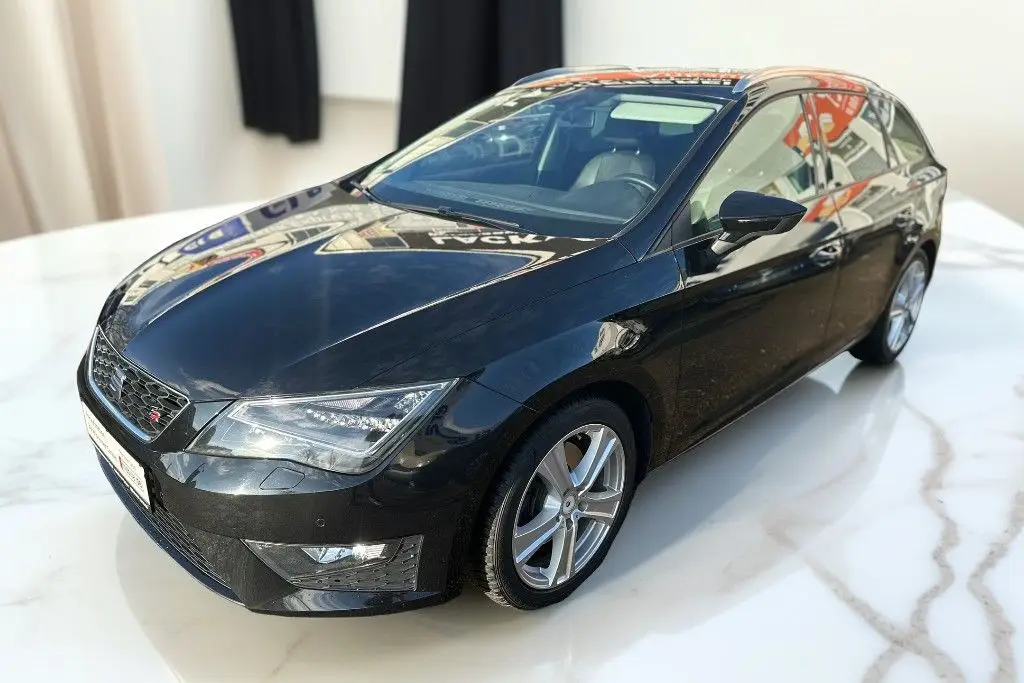 Photo 1 : Seat Leon 2015 Petrol