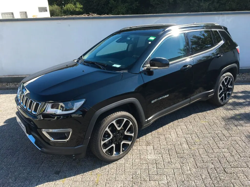 Photo 1 : Jeep Compass 2020 Petrol