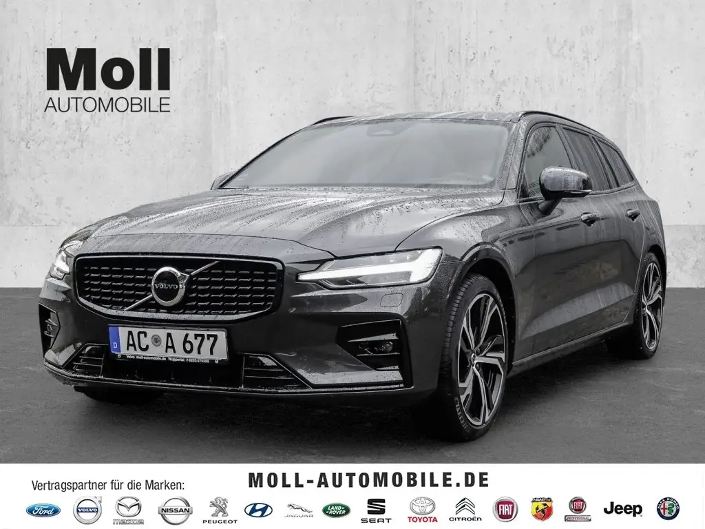 Photo 1 : Volvo V60 2023 Diesel