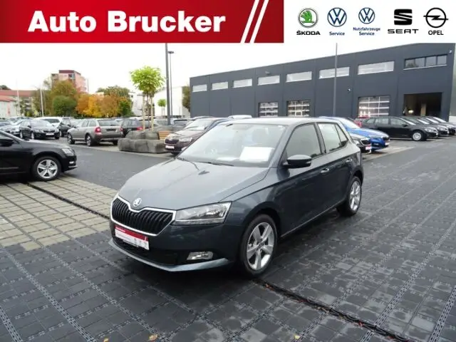 Photo 1 : Skoda Fabia 2021 Essence