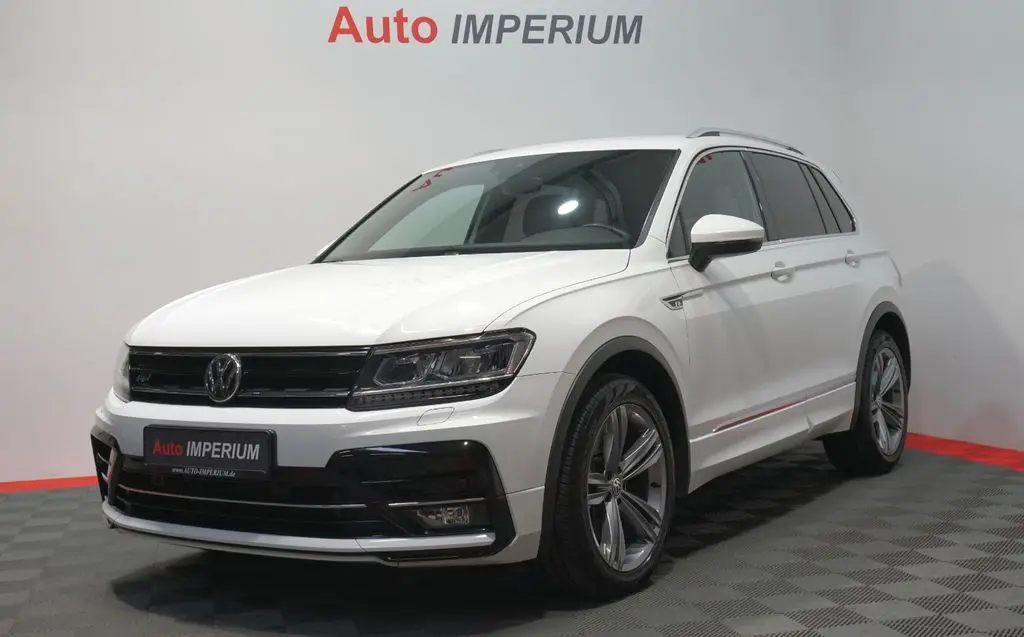 Photo 1 : Volkswagen Tiguan 2020 Essence