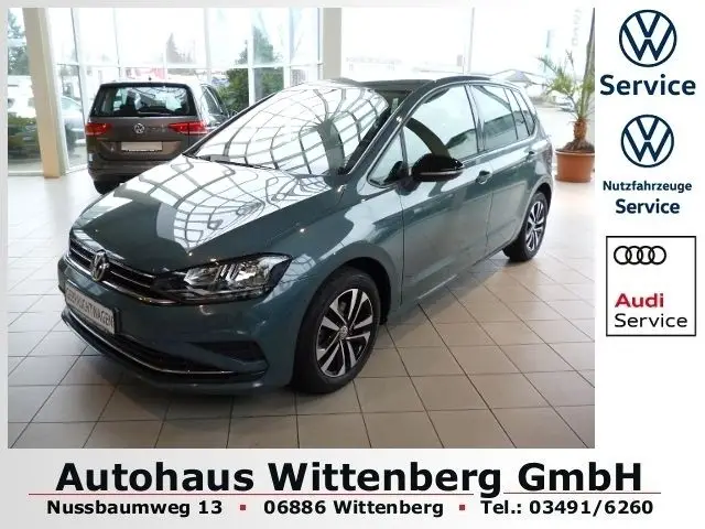 Photo 1 : Volkswagen Golf 2019 Petrol