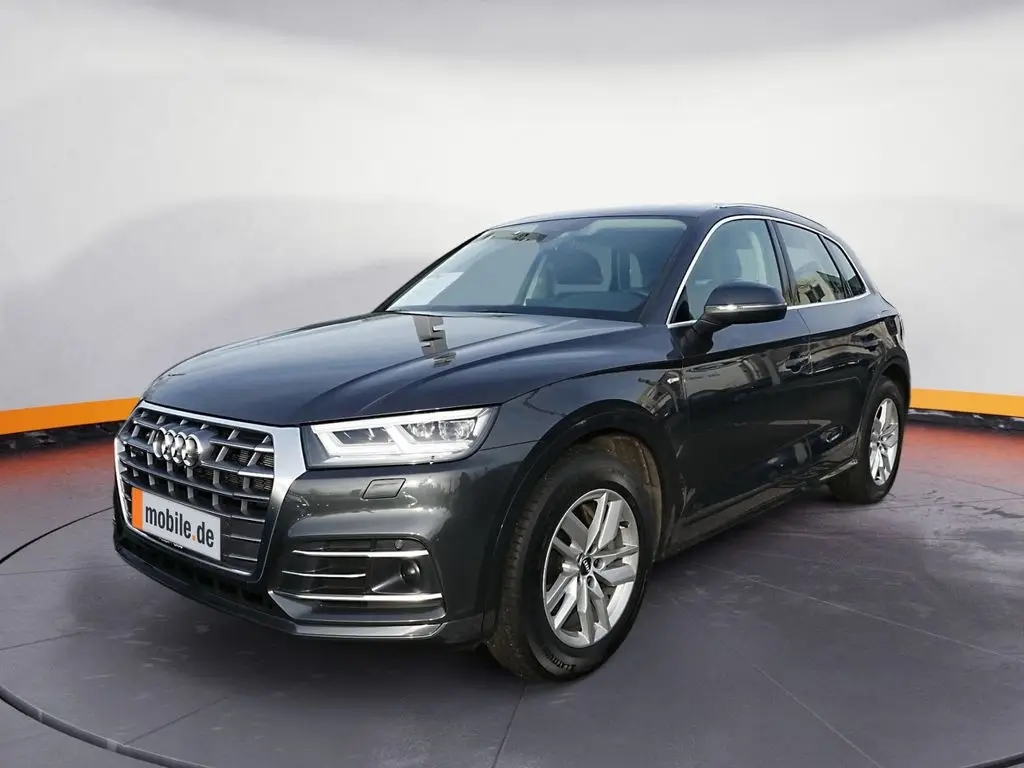 Photo 1 : Audi Q5 2020 Hybrid