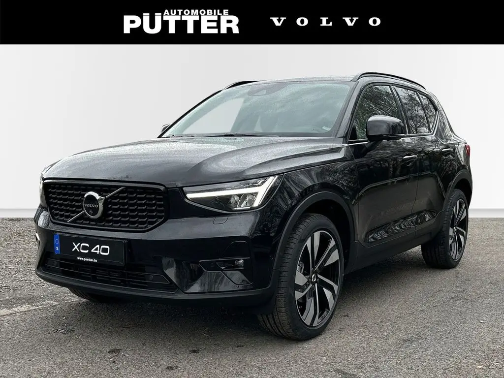 Photo 1 : Volvo Xc40 2024 Petrol