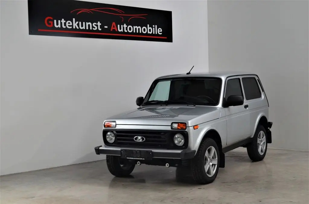 Photo 1 : Lada Niva 2021 Petrol