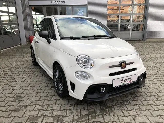 Photo 1 : Abarth 695 2024 Petrol