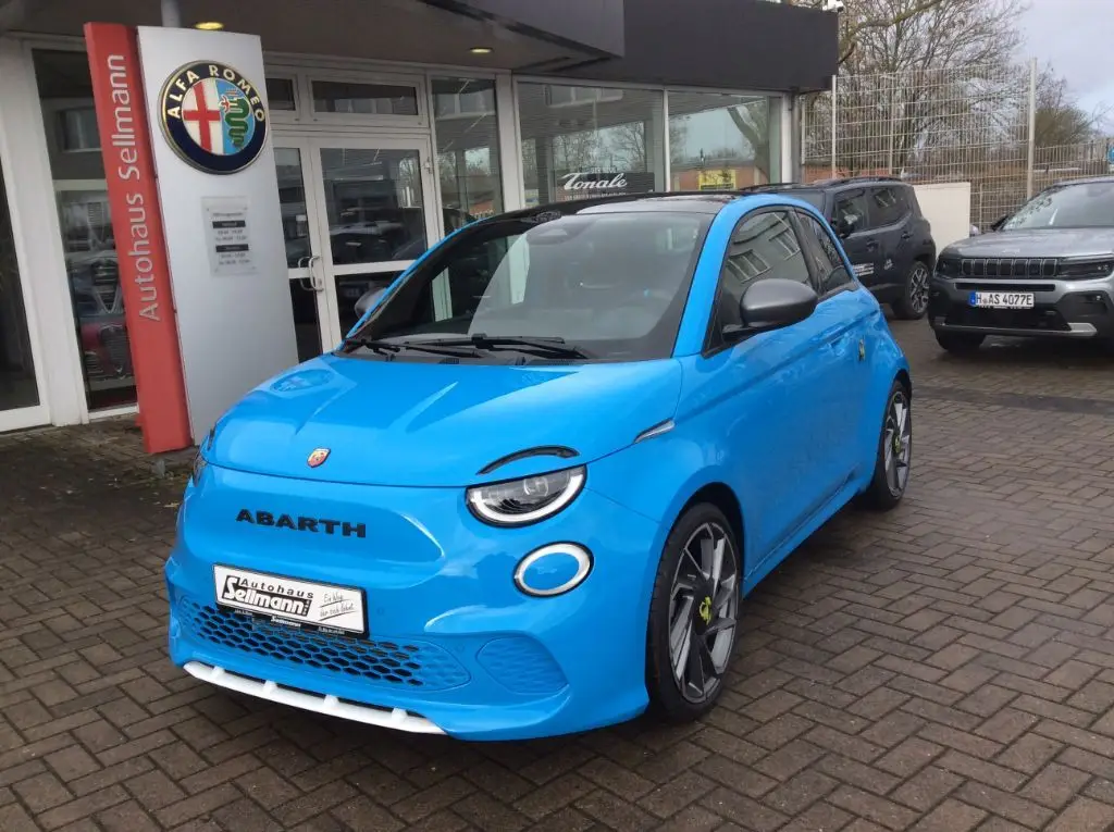 Photo 1 : Abarth 500 2023 Non renseigné