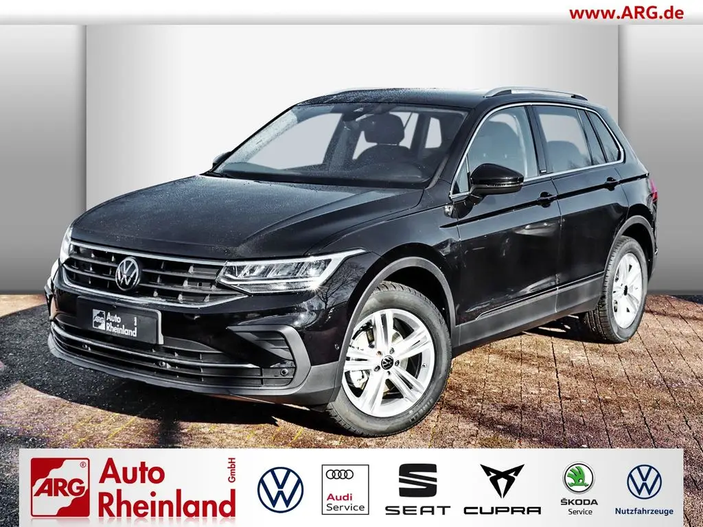 Photo 1 : Volkswagen Tiguan 2023 Essence