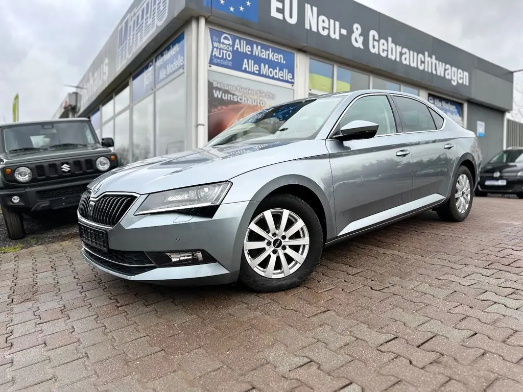 Photo 1 : Skoda Superb 2019 Diesel