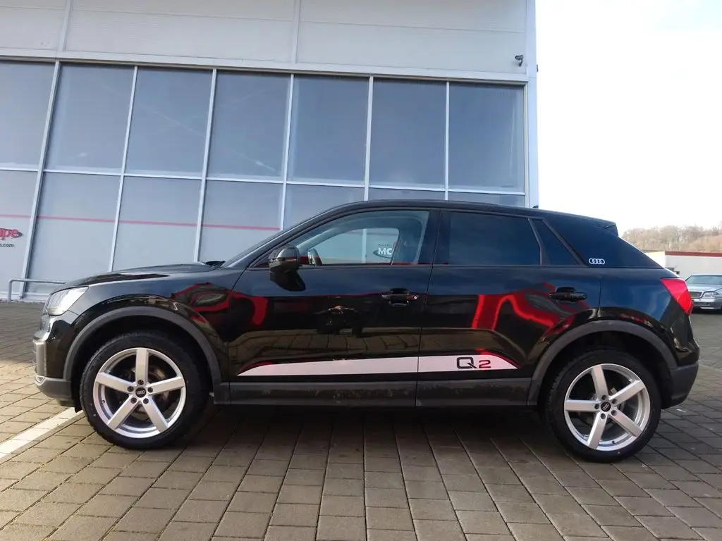 Photo 1 : Audi Q2 2020 Essence