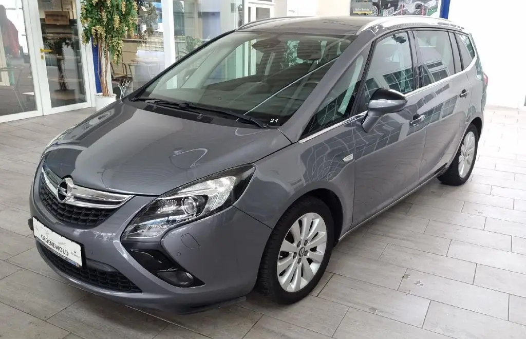 Photo 1 : Opel Zafira 2016 Diesel