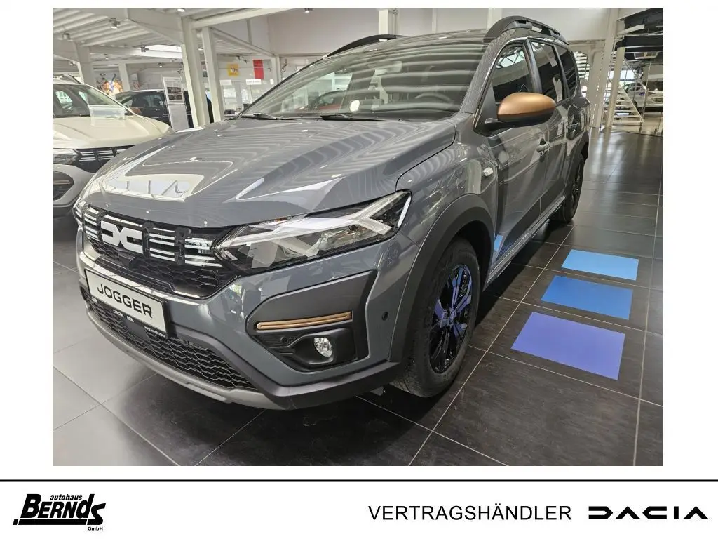 Photo 1 : Dacia Jogger 2024 Hybride