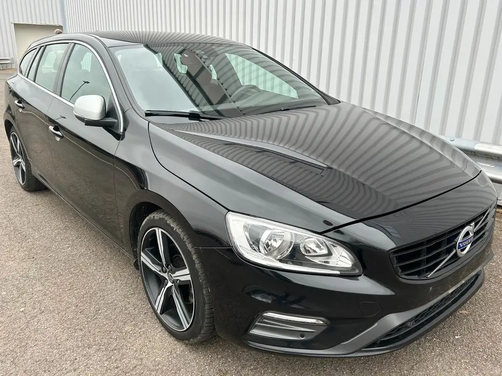 Photo 1 : Volvo V60 2019 Diesel