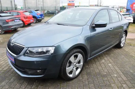 Photo 1 : Skoda Octavia 2016 Petrol