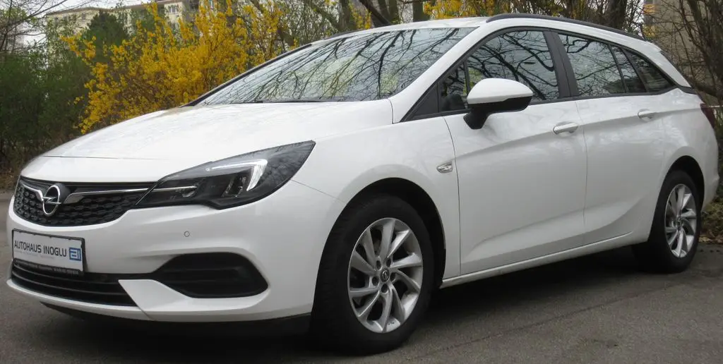 Photo 1 : Opel Astra 2020 Essence