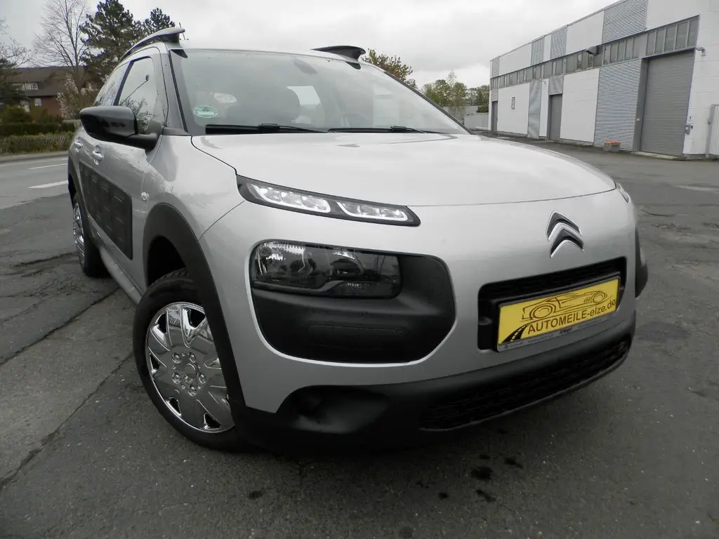 Photo 1 : Citroen C4 2015 Petrol