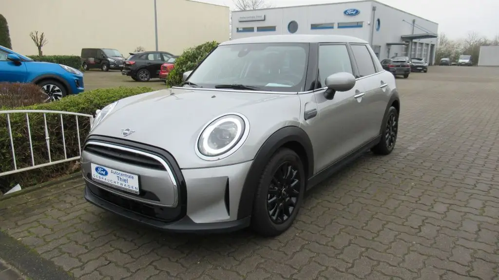 Photo 1 : Mini Cooper 2023 Petrol