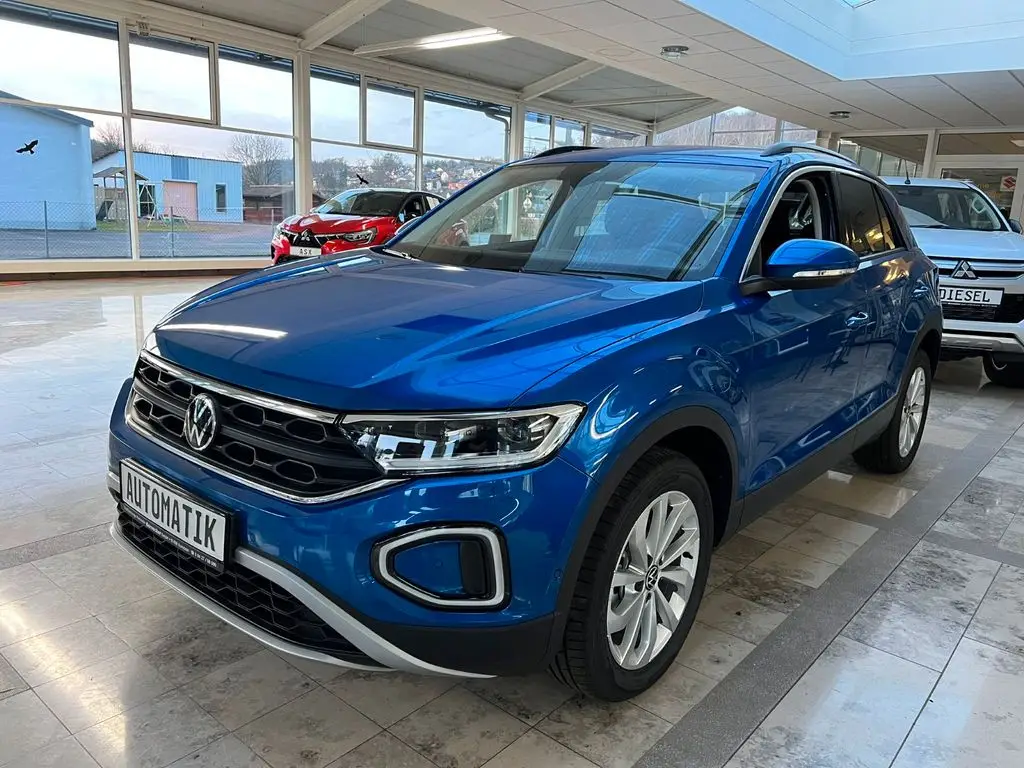 Photo 1 : Volkswagen T-roc 2022 Petrol